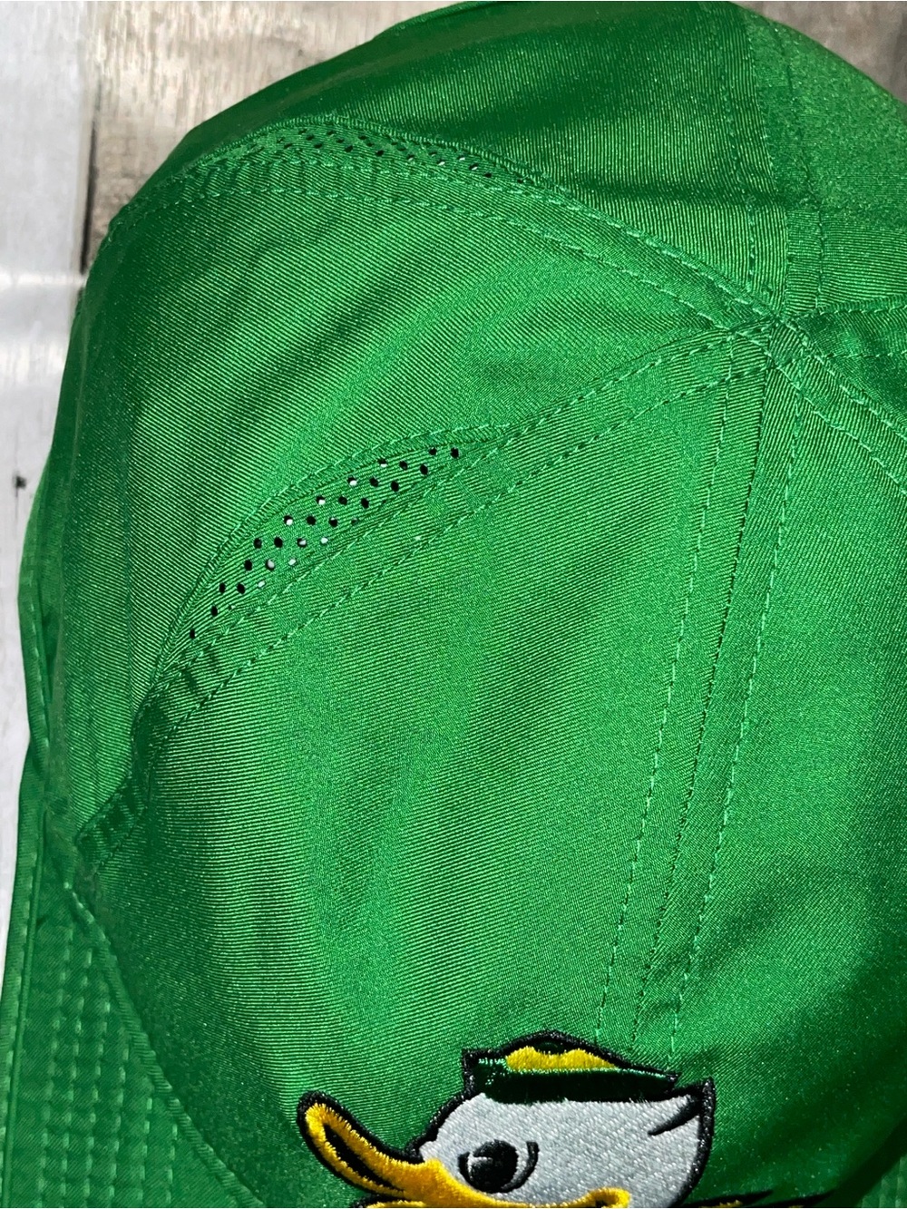 Nike Dri-FIT Featherlight Hat with Oregon Duck Logo U of O Running Hiking - Picture 3 of 8